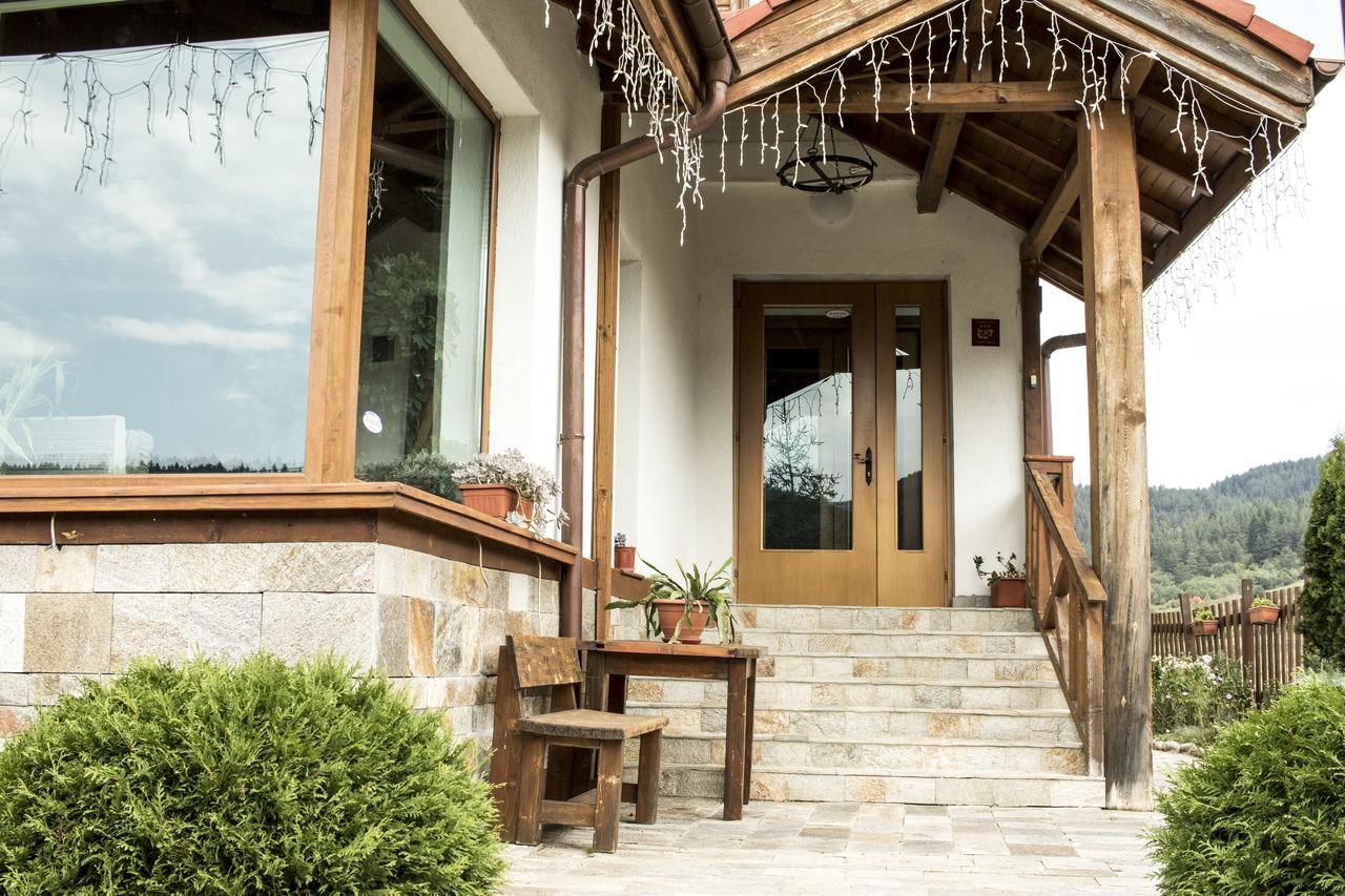 Boutique Hotel The White Pine Szamokov Kültér fotó